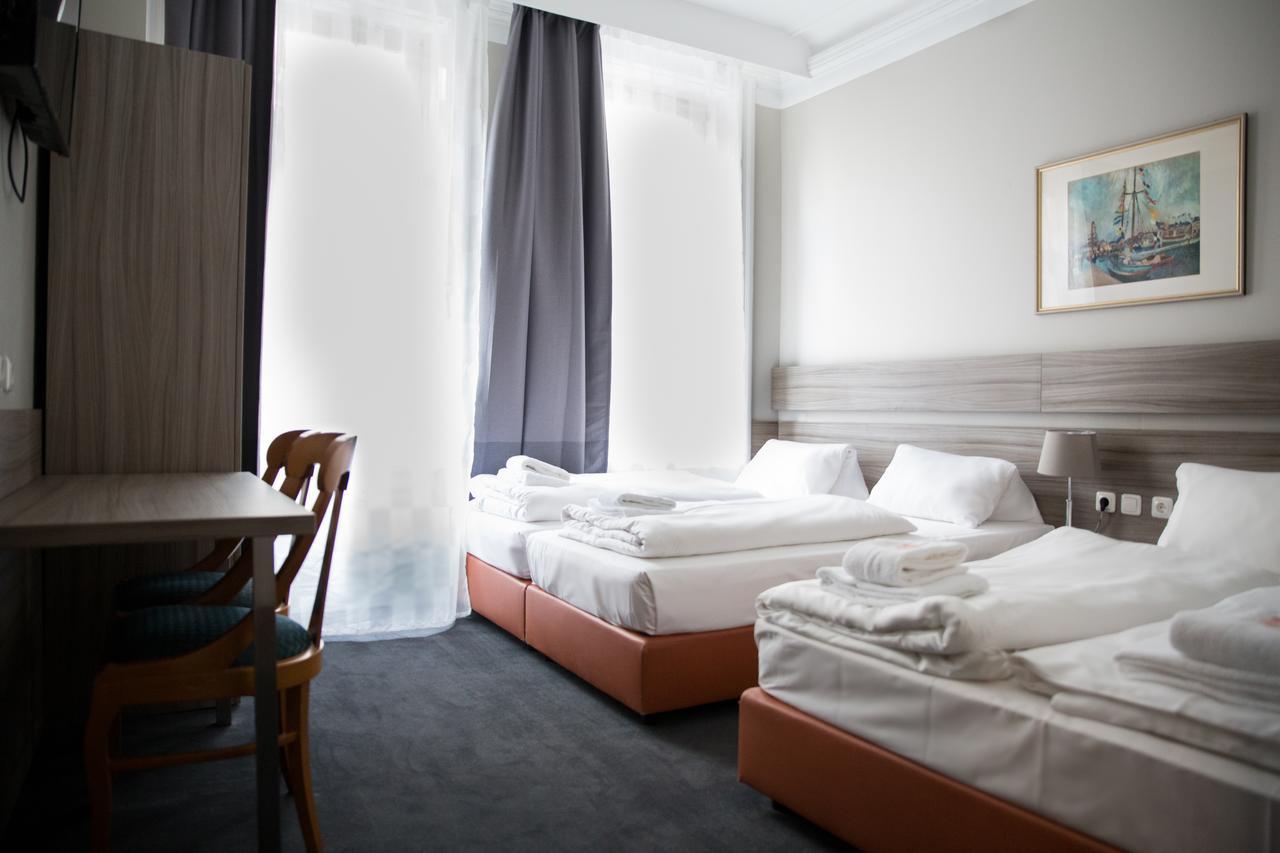 City Hotel - Heefa Ohg Hamburgo Exterior foto