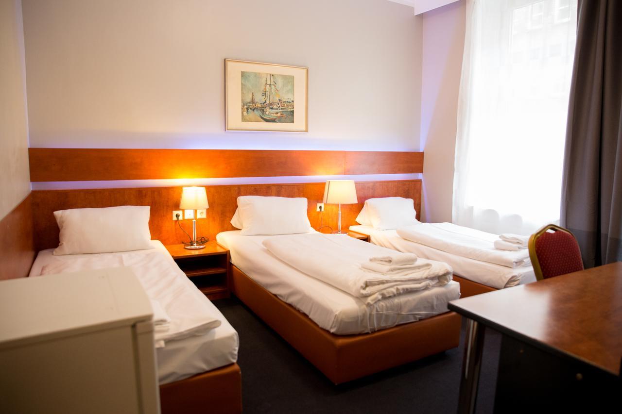 City Hotel - Heefa Ohg Hamburgo Exterior foto